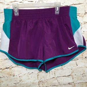 Nike temp shorts women’s large